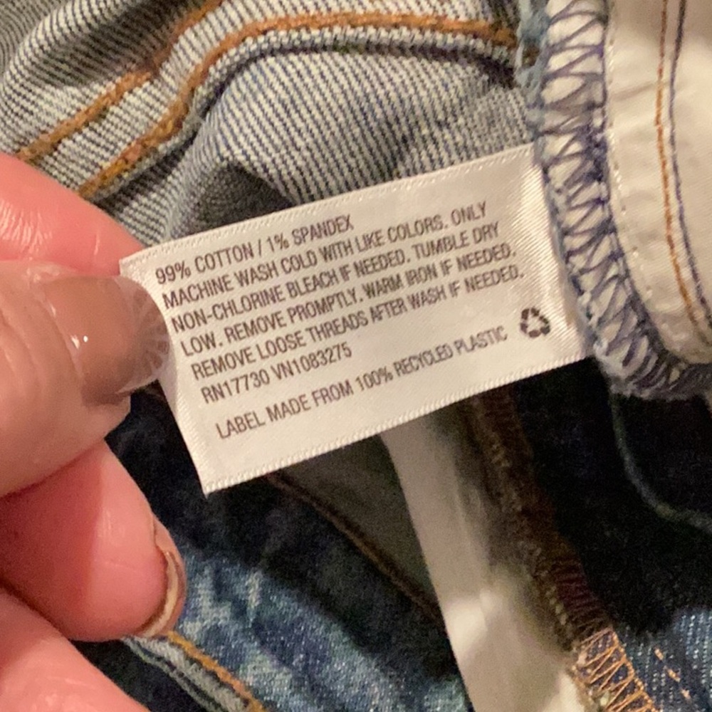 Universal Threads, Distressed Jeans - image 7